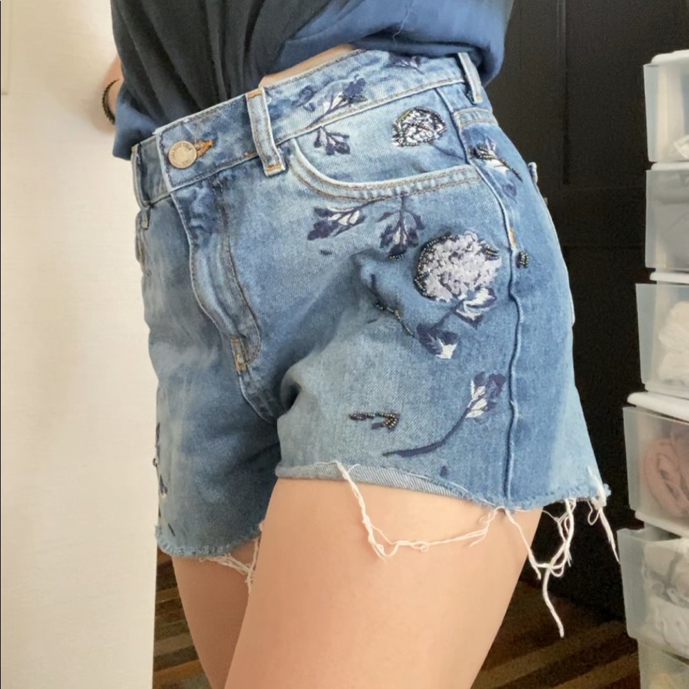 Zara cutoffs